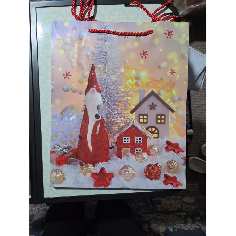 12pk Christmas Bags Mixed Designs - Picture 5 of 5